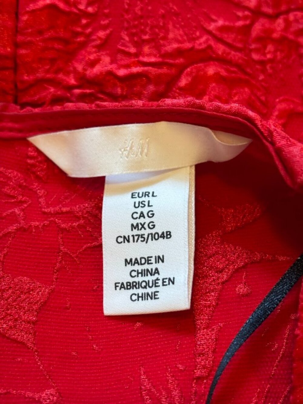 NWOT H&M Red Puff-Sleeved Dress - Size Large - Picture 4 of 16